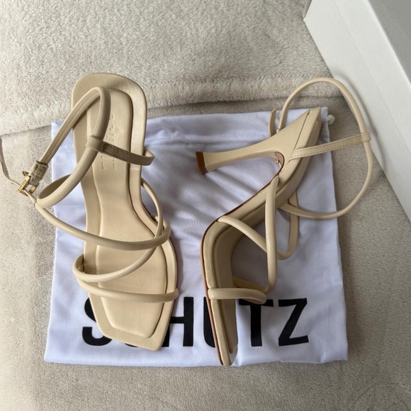 SCHUTZ Shoes - Schutz Women's heels